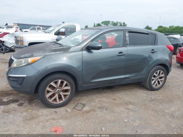 KNDPB3AC1E7549093 KIA Sportage Lx