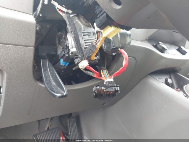 KNDPB3AC1E7549093 KIA Sportage Lx