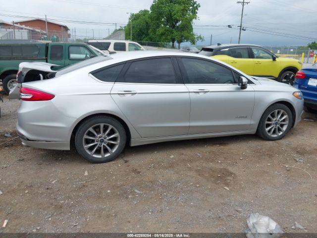 3FA6P0LU6HR357026 Ford Fusion Hybrid Se