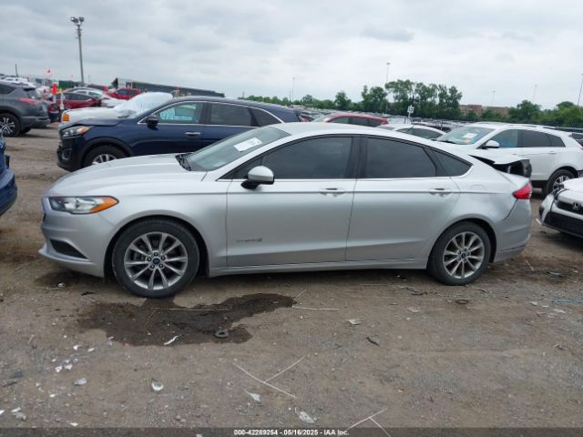 3FA6P0LU6HR357026 Ford Fusion Hybrid Se