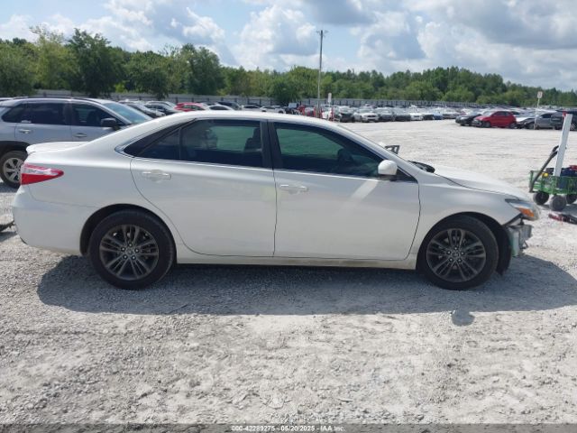 4T1BF1FK3FU006572 Toyota CAMRY SE