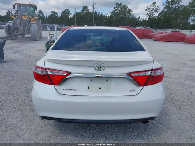 4T1BF1FK3FU006572 Toyota CAMRY SE