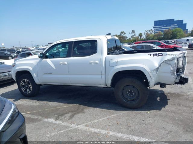 3TMAZ5CN7JM063352 Toyota Tacoma Trd Sport