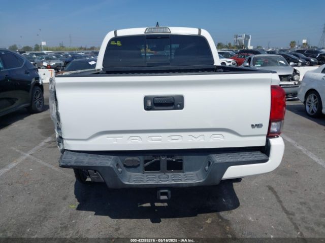 3TMAZ5CN7JM063352 Toyota Tacoma Trd Sport