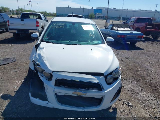 1G1JA6SG1G4178123 Chevrolet Sonic Ls Auto