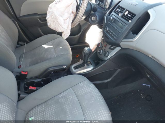 1G1JA6SG1G4178123 Chevrolet Sonic Ls Auto
