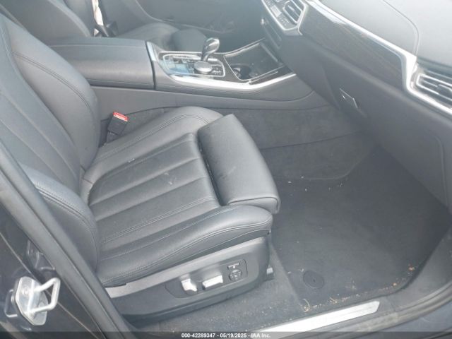 2019 BMW X5 5UXCR6C52KLL40747 Photo 4