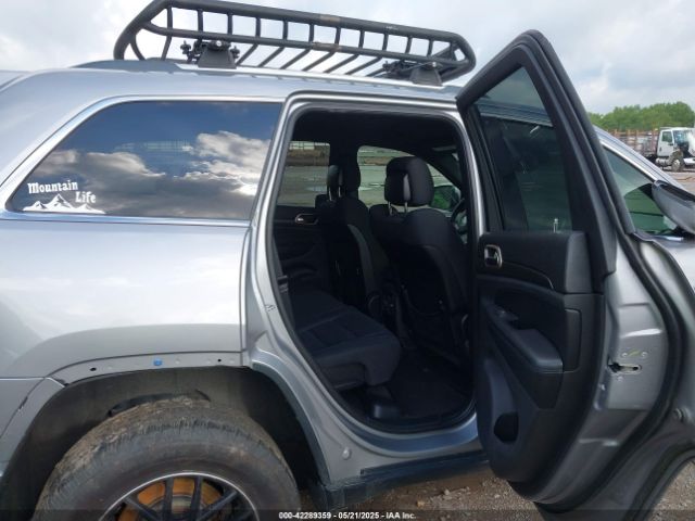 1C4RJFAGXFC204945 Jeep Grand Cherokee Laredo