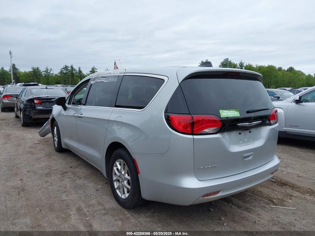 Chrysler Voyager 2024 2C4RC1CG9RR150964 Image 3