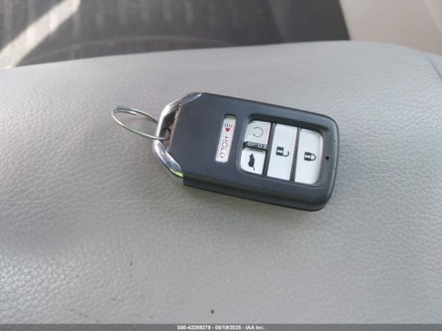 5FNYF6H9XHB041353 Honda Pilot Touring
