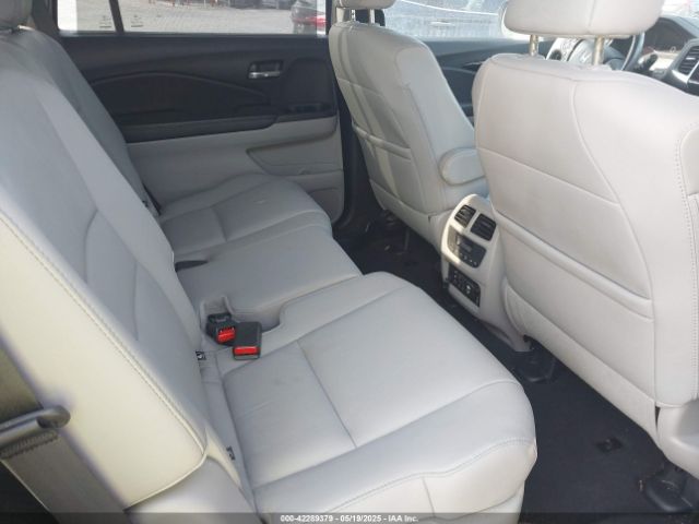 5FNYF6H9XHB041353 Honda Pilot Touring