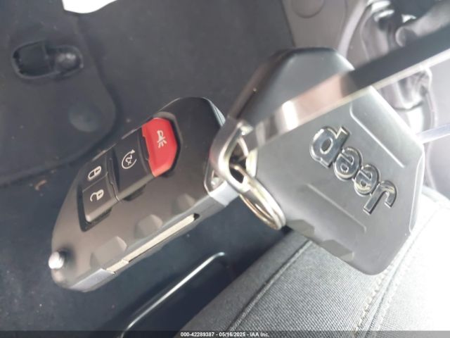 1C4RJXP68RW292546 Jeep Wrangler 4xe Sahara 4xe