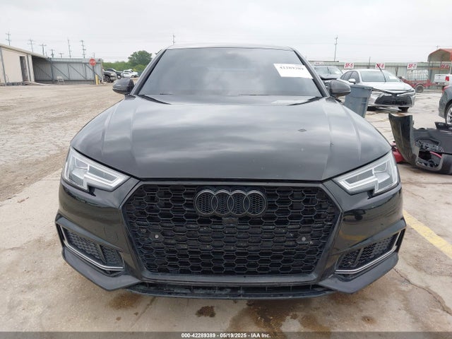 WAUB4AF40JA164810 Audi S4