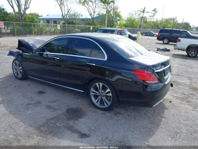 2021 MERCEDES-BENZ C 300 W1KWF8DB0MR610135 Photo 2