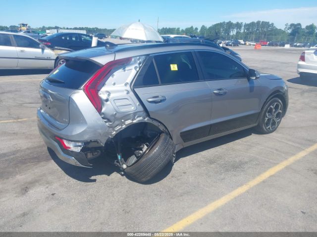 KNDCR3LE7P5058017 KIA Niro Ex Touring