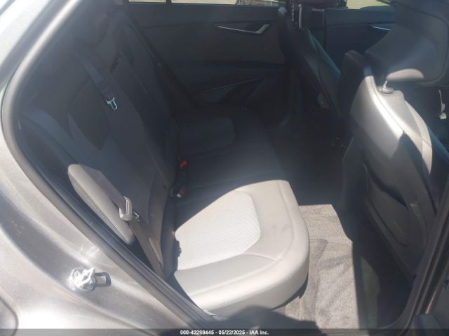 KNDCR3LE7P5058017 KIA Niro Ex Touring