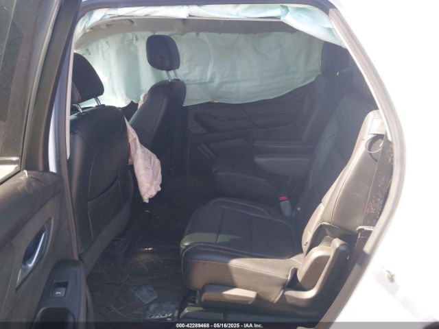 1GNEVKKW2KJ104949 Chevrolet Traverse Premier