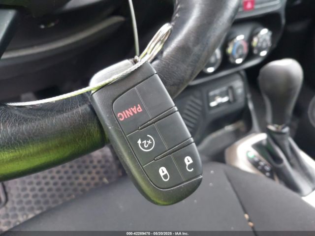 ZACCJABB6HPF83565 Jeep Renegade Latitude Fwd