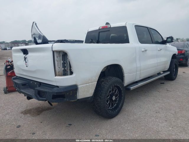 2019 RAM 1500 1C6SRFMT9KN644227 Photo 3