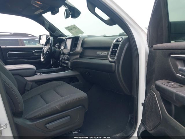 2019 RAM 1500 1C6SRFMT9KN644227 Photo 4