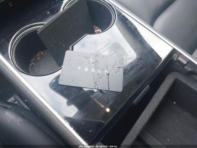 2020 TESLA MODEL Y 5YJYGDEE1LF012853 Photo 10