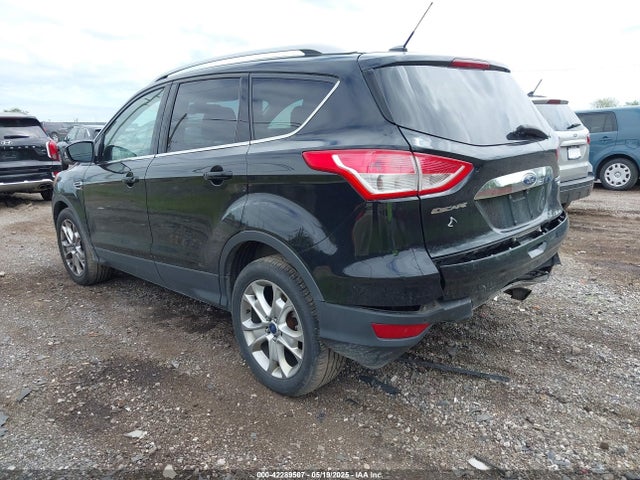1FMCU9J91GUB35876 Ford Escape Titanium