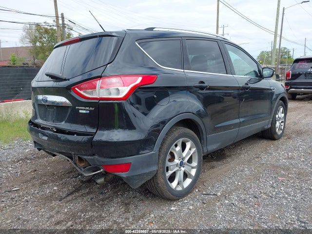 1FMCU9J91GUB35876 Ford Escape Titanium