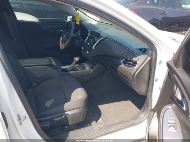 2021 CHEVROLET MALIBU 1G1ZD5ST0MF013875 Photo 4