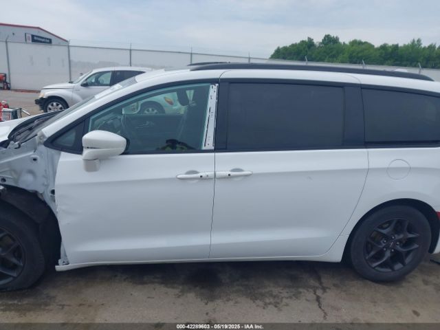 2C4RC1EG2JR292994 Chrysler Pacifica Touring L Plus