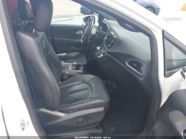 2018 CHRYSLER PACIFICA 2C4RC1EG2JR292994 Photo 4