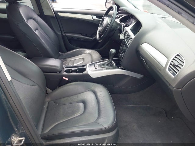 2011 AUDI A4 WAUAFAFL5BN024517 Photo 4