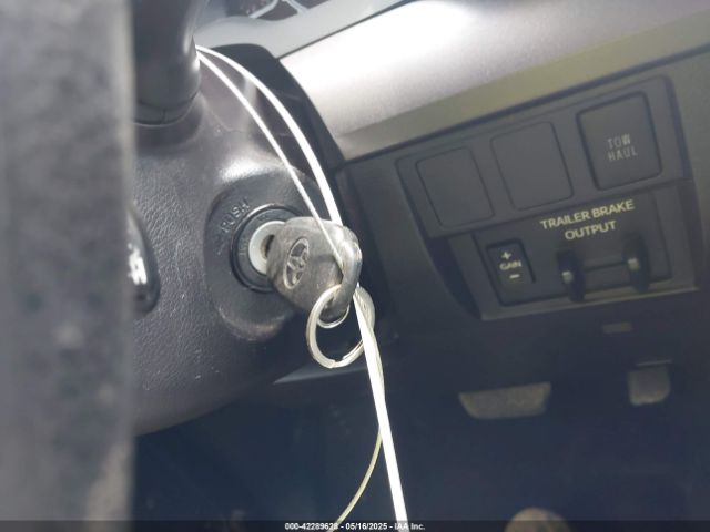2021 TOYOTA TUNDRA 5TFDY5F15MX035556 Photo 10