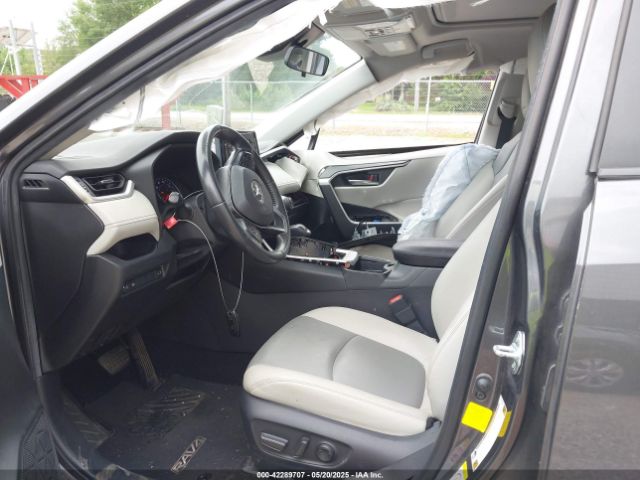 JTMC1RFV6KJ004018 Toyota Rav4 Xle Premium