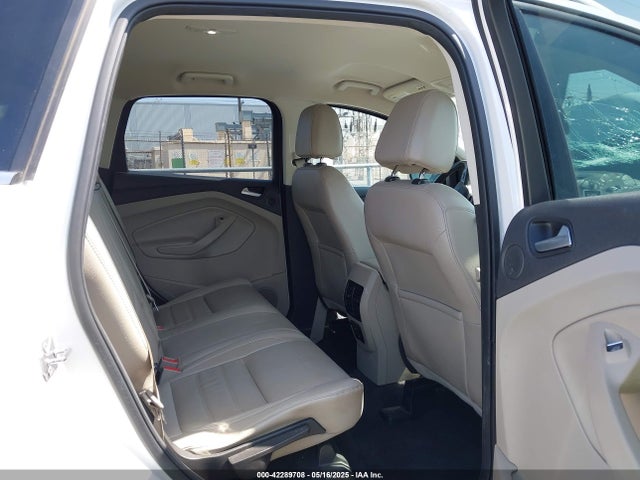 1FMCU0J91HUD85387 Ford Escape Titanium
