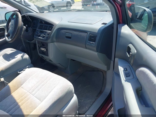 Продаж на аукціоні авто 2000 Toyota Sienna Xle, vin: 4T3ZF13C8YU197573, номер лоту: 42289728