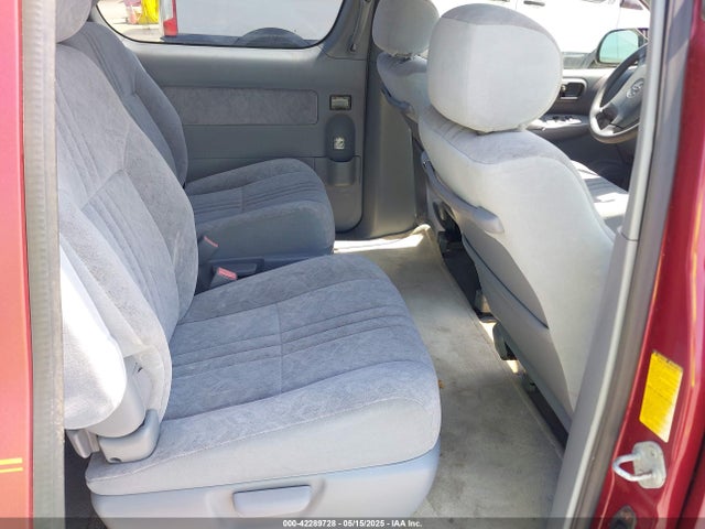 Продаж на аукціоні авто 2000 Toyota Sienna Xle, vin: 4T3ZF13C8YU197573, номер лоту: 42289728