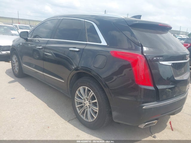 2017 CADILLAC XT5 1GYKNBRS5HZ263810 Photo 2