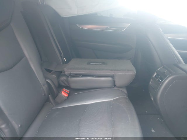 2017 CADILLAC XT5 1GYKNBRS5HZ263810 Photo 7