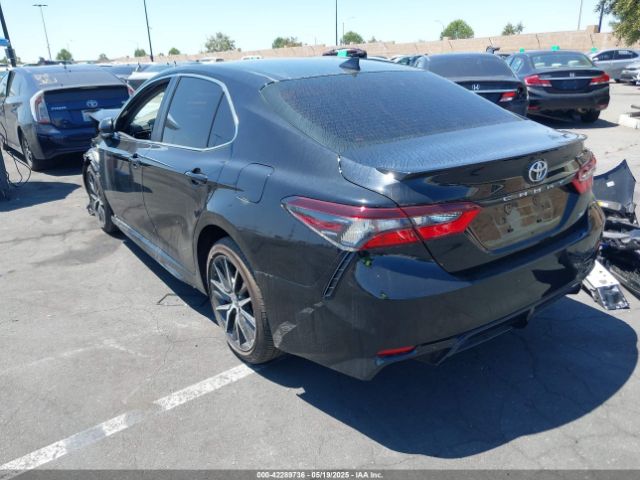 4T1G11AKXRU260733 Toyota CAMRY SE