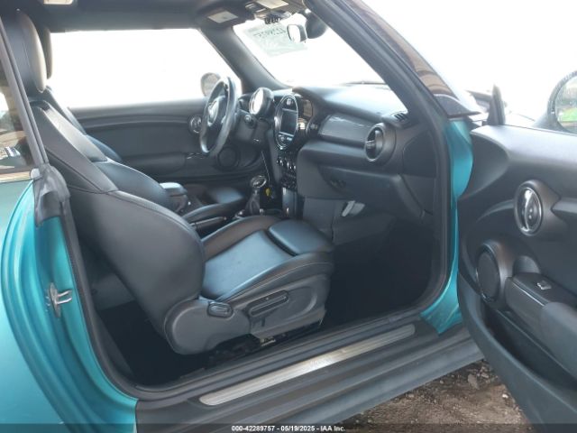 2016 MINI CONVERTIBLE WMWWG5C56G3C19502 Photo 4