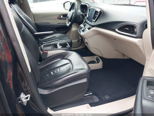 Chrysler 2017 2017 2C4RC1BGXHR539113 Image 5