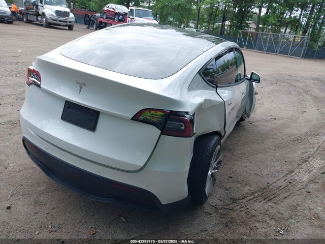 2021 TESLA MODEL Y 5YJYGAED8MF173496 Photo 3