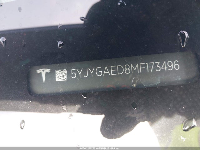 2021 TESLA MODEL Y 5YJYGAED8MF173496 Photo 8