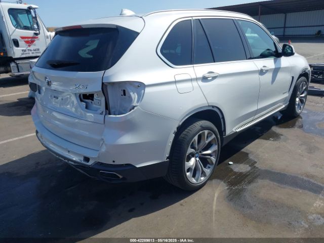 2018 BMW X5 5UXKR2C5XJ0Z15973 Photo 3