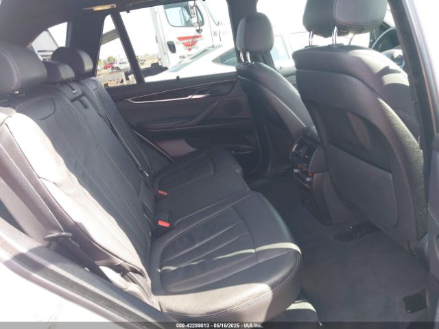 2018 BMW X5 5UXKR2C5XJ0Z15973 Photo 7