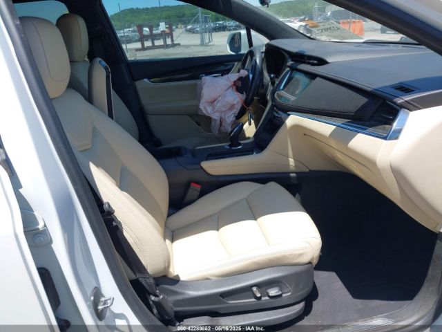 1GYKNARS6HZ163595 Cadillac Xt5 Standard