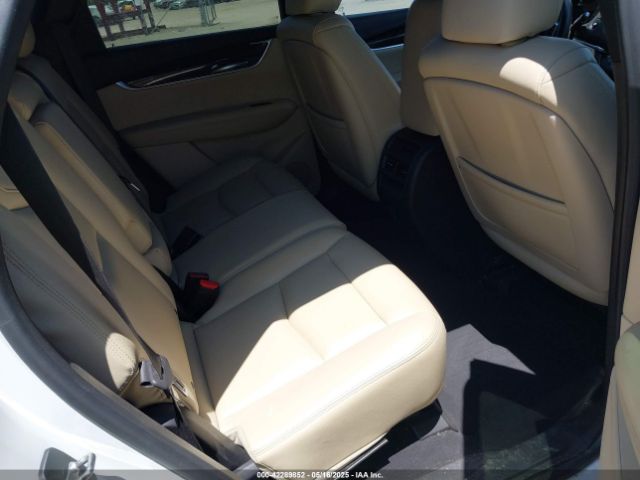 1GYKNARS6HZ163595 Cadillac Xt5 Standard