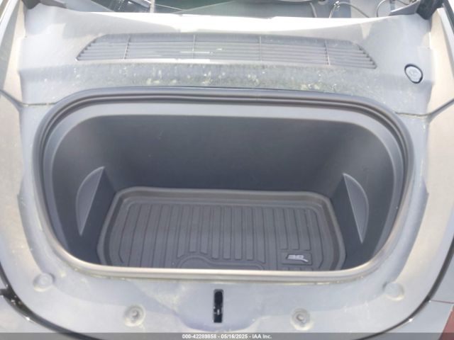 7SAYGAEEXPF711924 Tesla Model Y Awd/long Range Dual Motor All-wheel Drive