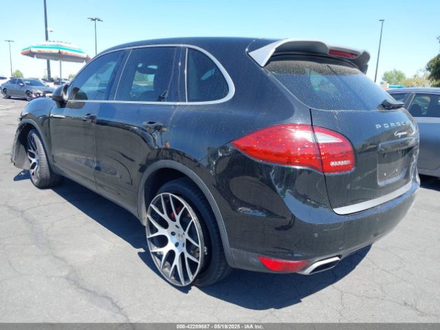 2014 PORSCHE CAYENNE WP1AA2A23ELA09728 Photo 2