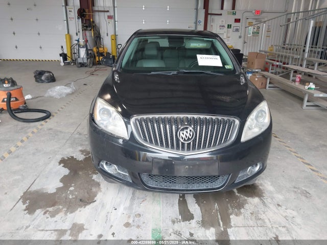 1G4PP5SK2E4146823 Buick lea